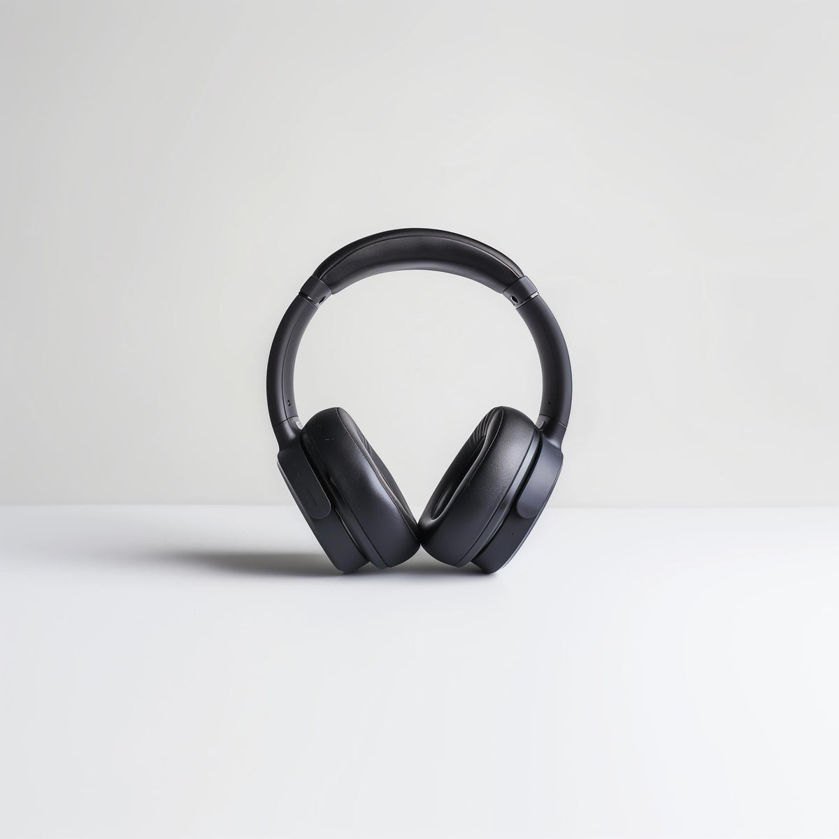 Premium Wireless Earbud Powerful Sound & Stylish Design 🔊